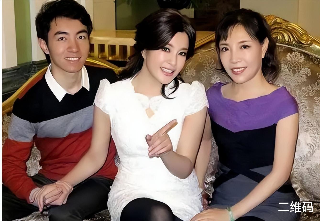 至今没生孩子的4位中老年女星，独居太遗憾，亿万身家没子女继承