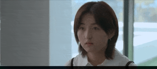 没演技，接烂剧，还能被夸成实力派，这些明星可能救过导演的命吧