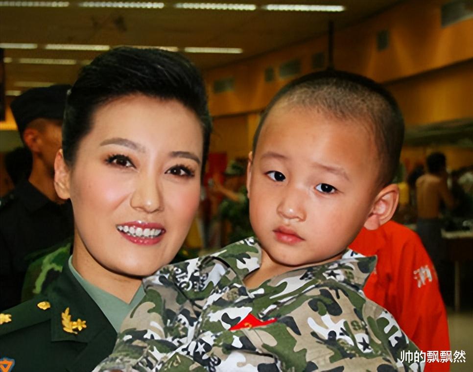 谭晶:我这辈子最正确的决定,就是为科学家丈夫生了两个女儿