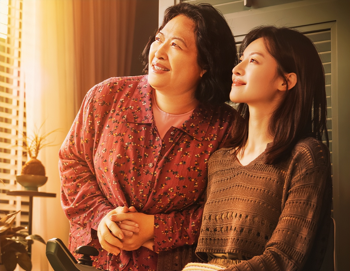 央八首播!28集家庭剧空降,国家一级演员云集,终于有剧追了