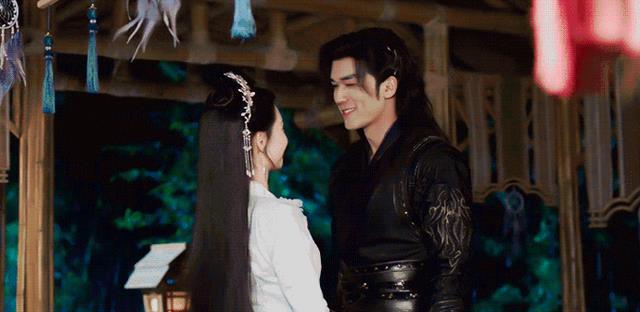 重紫|《重紫》和《星落凝成糖》开播仅差一天，豆瓣评分却相差甚远