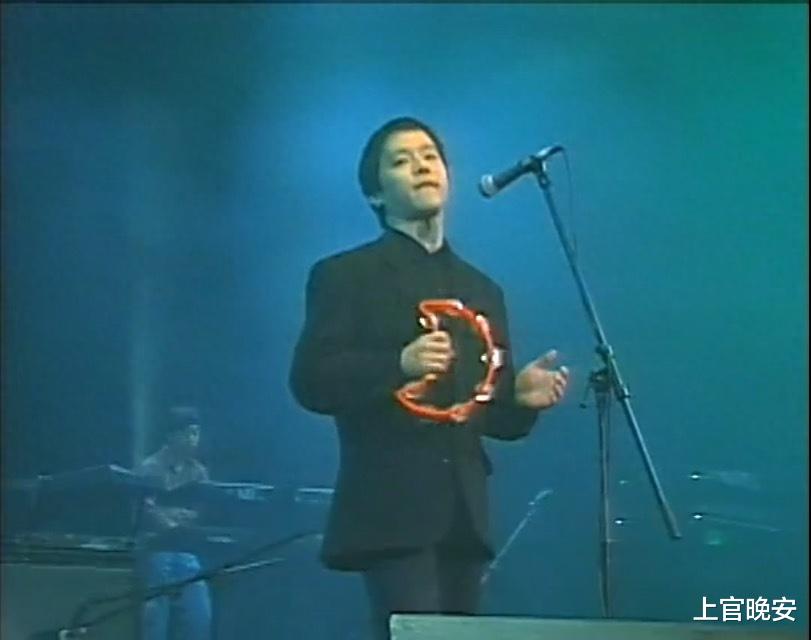 巅峰时帅气逼人，30岁后颜值坍塌很快的6位男星