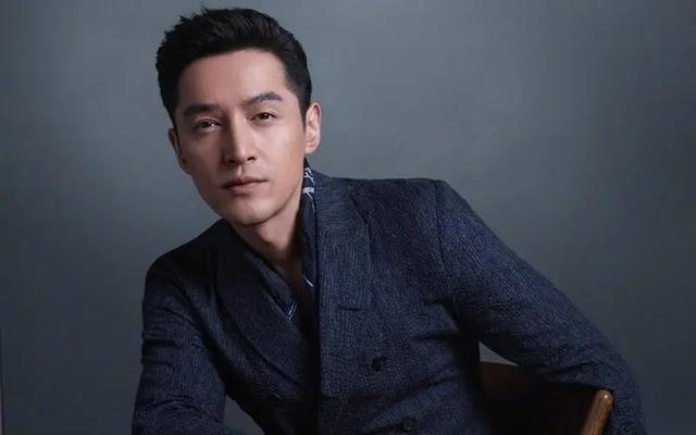 冯小刚|胡歌妻子黄曦宁的高清正面照,终于曝光了!