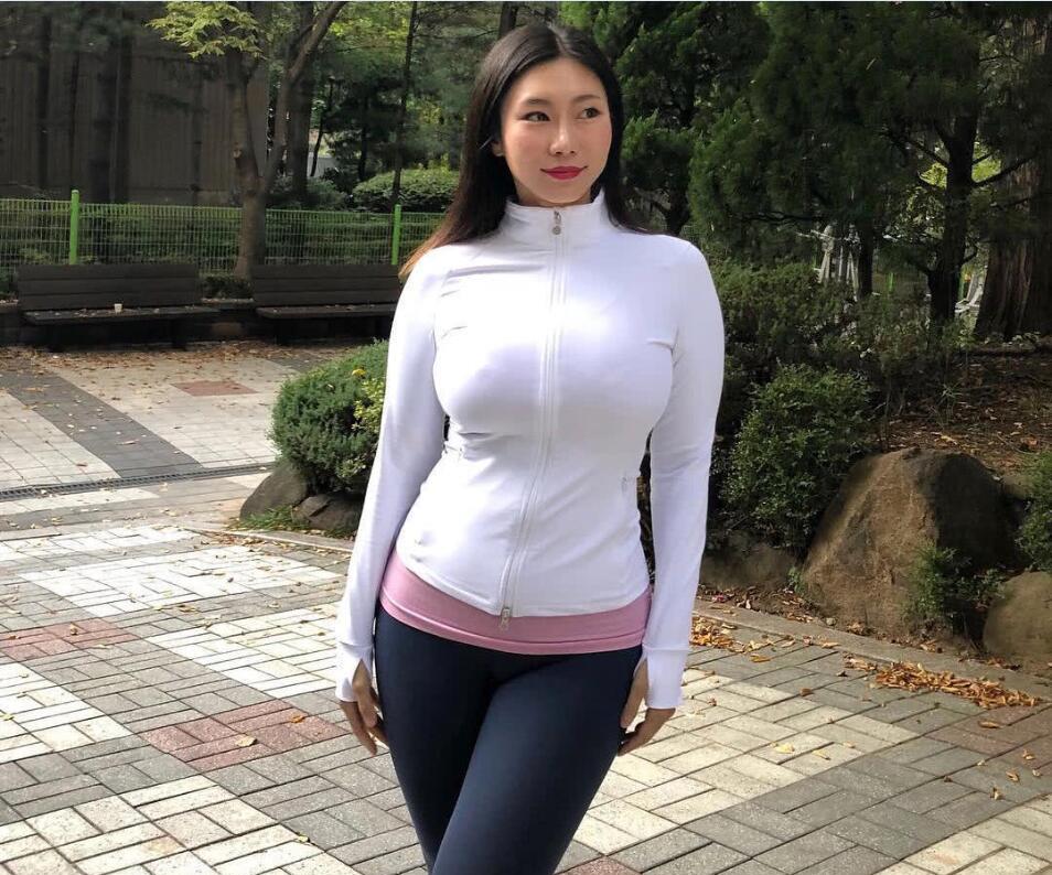|中年女人依然魅力四射：岁月不是问题！