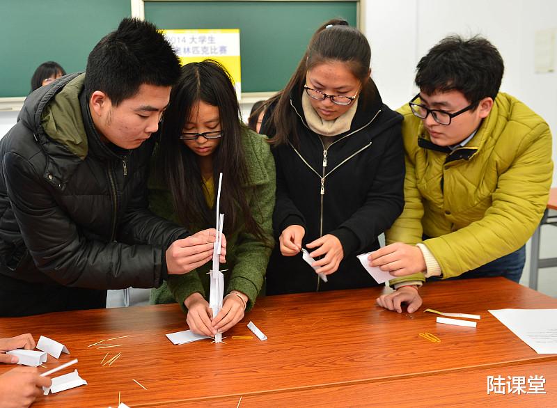 应届毕业生|应届毕业生与职场：应届生应该跳出这10个职场认知误区