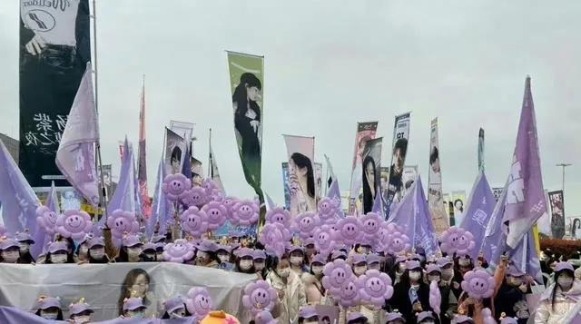 刑事责任年龄|紧急叫停！微博之夜现场：大批明星被赶、警方管控、特警都出动了！