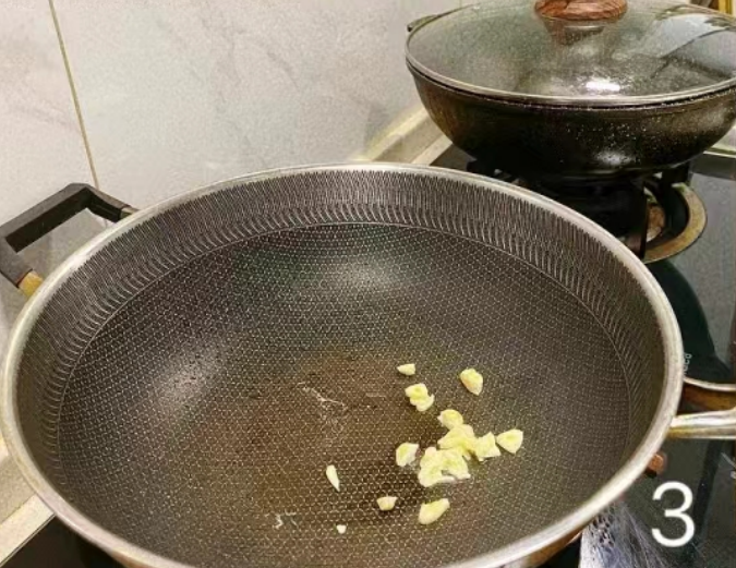 莴笋|秋季之后，碰见这菜别错过，解馋开胃，营养极高，别不懂吃！