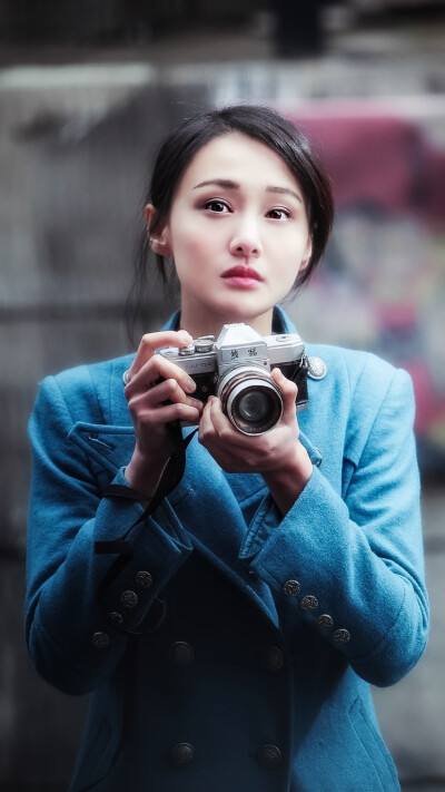 债主从中国追到美国，郑爽一句话回应，为了躲债脸皮都不要了