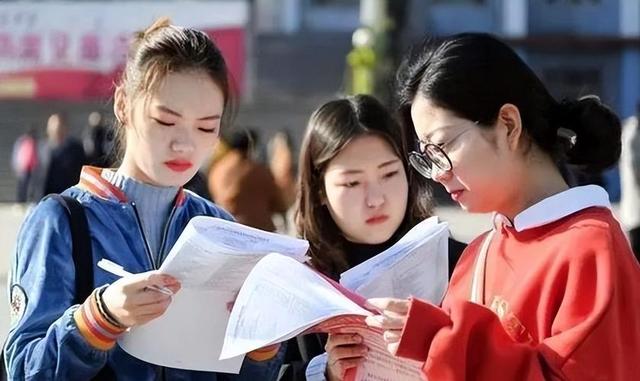 学历证明|大专生或迎接喜讯，8月1日起实行新模式，学生直呼幸福来得太突然