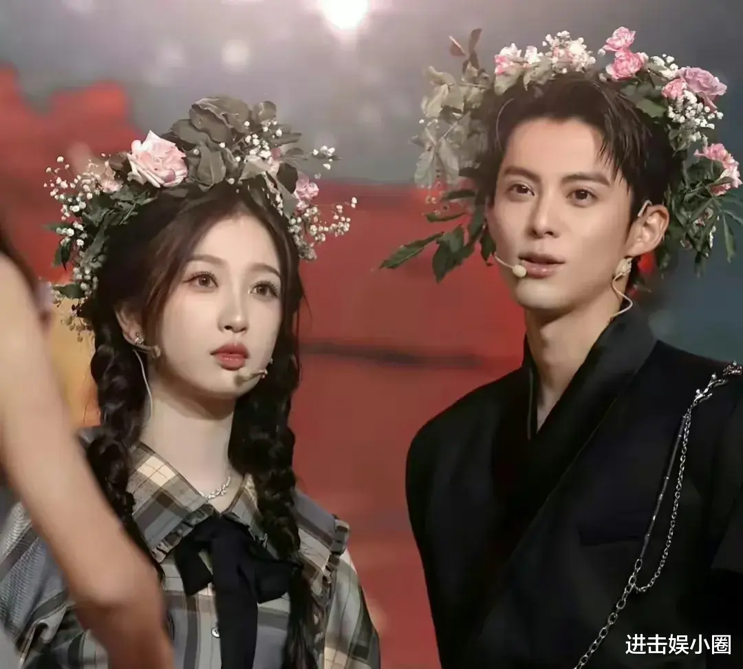 尖叫之夜修罗场!前任现任齐同框,分手情侣尴尬演戏