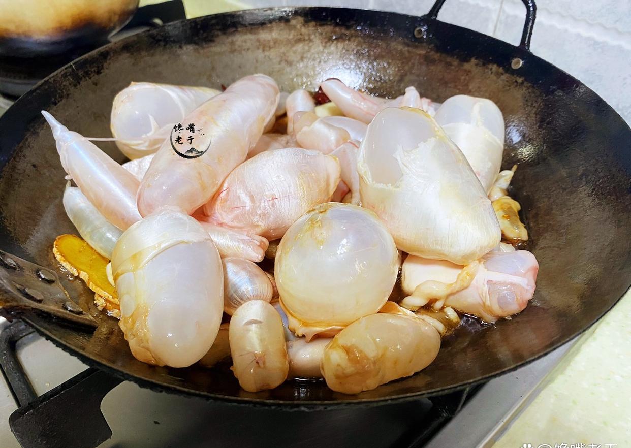 鱼头|这才是鱼身上“最值钱”的部位,比鱼头还鲜美,鱼贩都留着自己吃