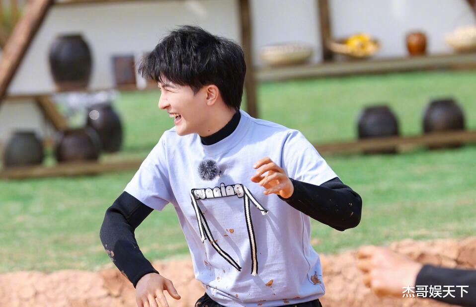 奔跑吧兄弟|“孙珍妮的尴尬”再次揭起《跑男》的老疤,节目组彻底被打脸