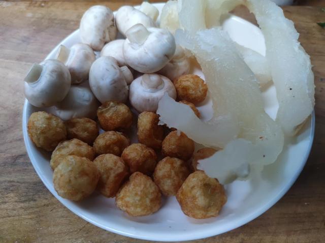 香菜|元旦当天，吃3样，做2事，忌1事，老辈传下来的“老讲究”别忘了