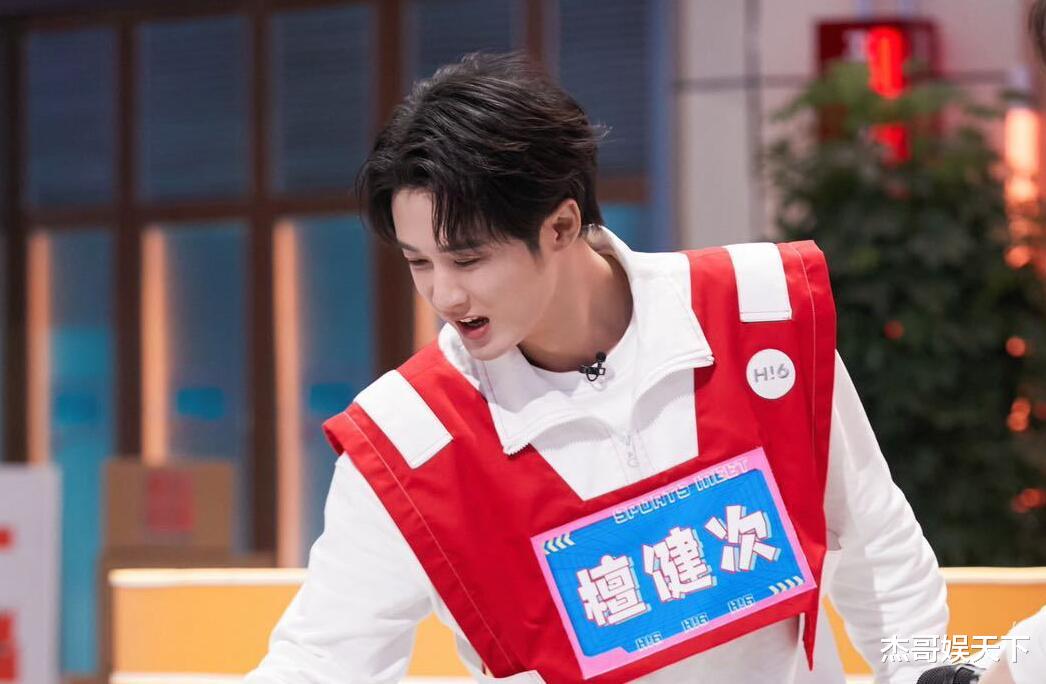 檀健次|秦霄贤的“下不去手”,檀健次的“吃不下”,让《星期六》封神了