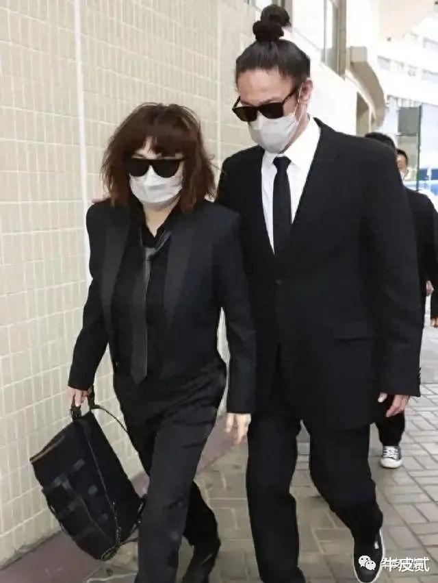 娶走“富婆”的5位男星,有人人生美满,有人却结婚33年不敢叫老婆