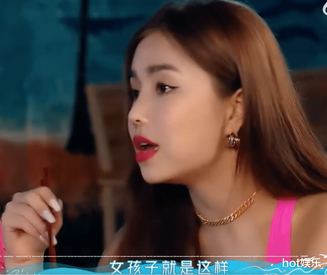 乔欣回应停车争议,网友直呼“骂错人”,安崎乱接梗惹怒女司机