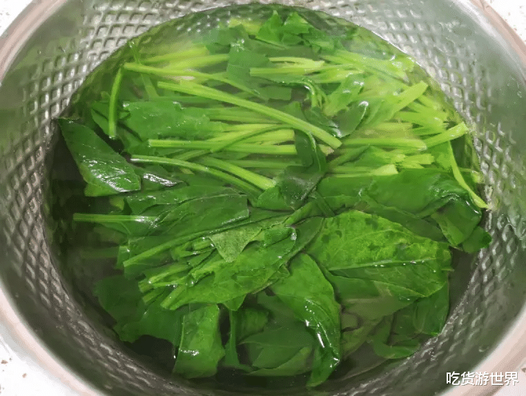 胡萝卜|秋季干燥，多吃这3道“护肤菜”，拒绝干燥，皮肤水水嫩嫩特舒服