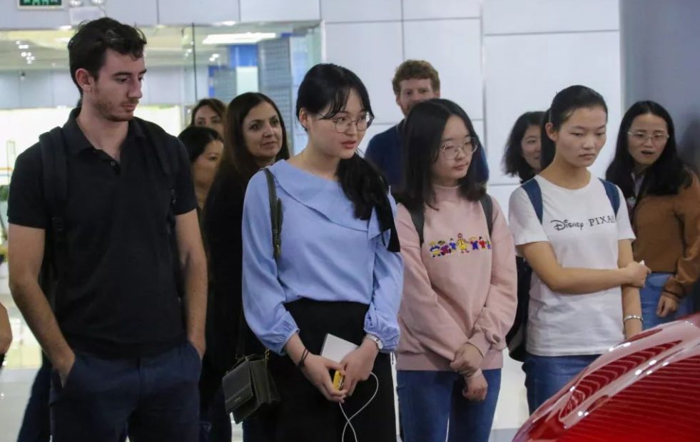 清华硕士吐槽求职过程,被人事拉黑还不放简历,大企业的格局呢?