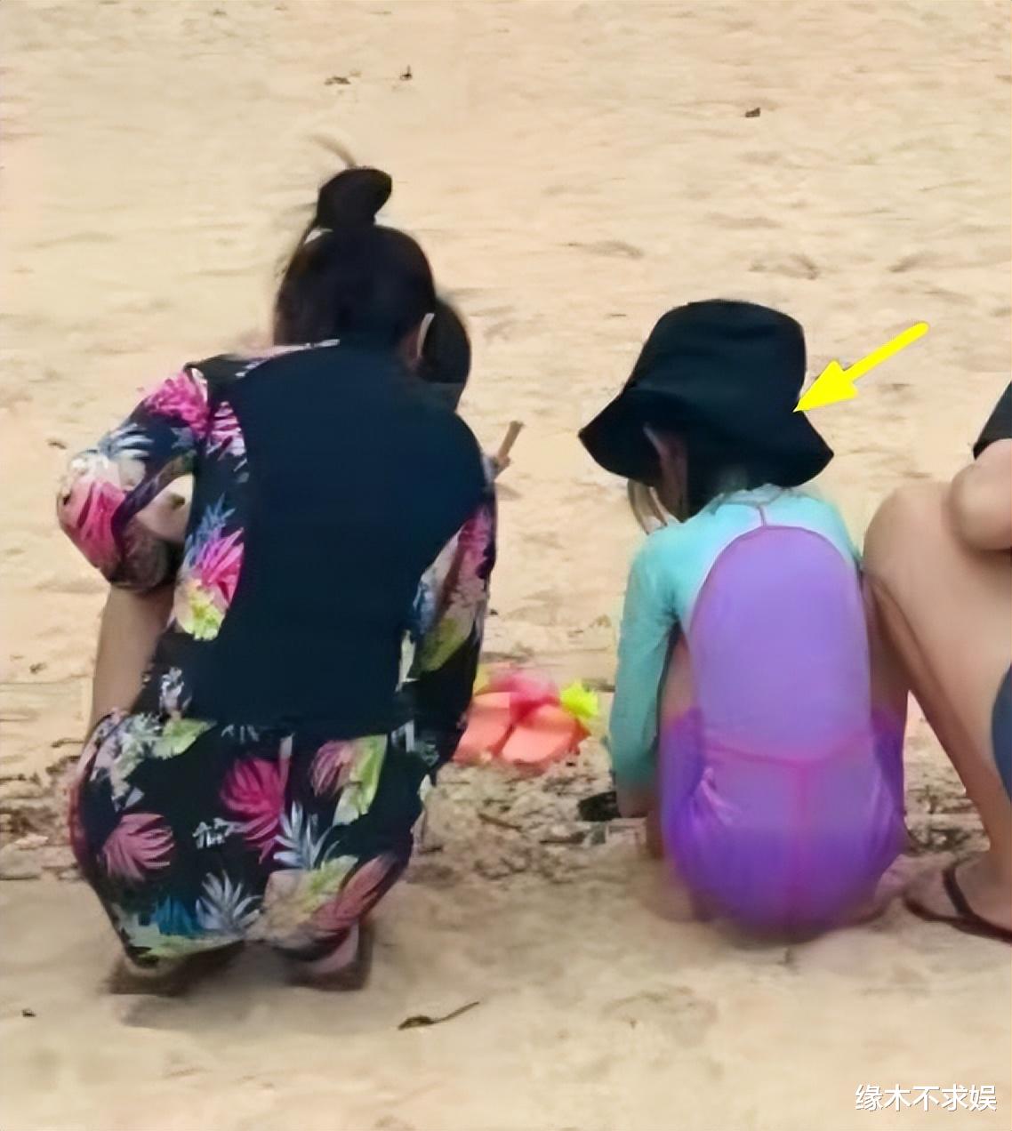 林心如一家3口日本海边旅游，6岁小海豚气质出众，霍建华变瘦变帅