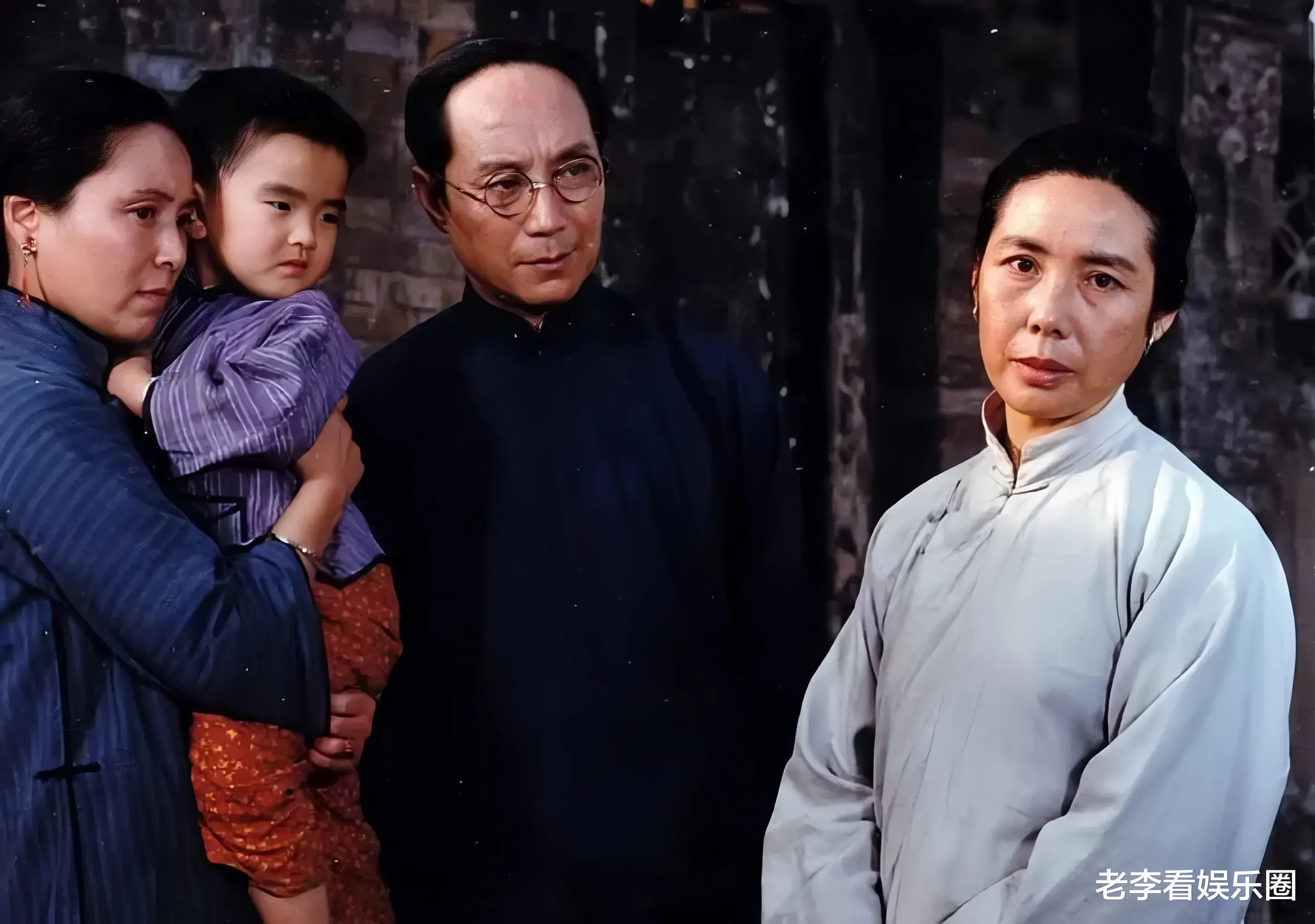 严晓频:内地初代甜心女神,遇到姜文后方才“重获新生”