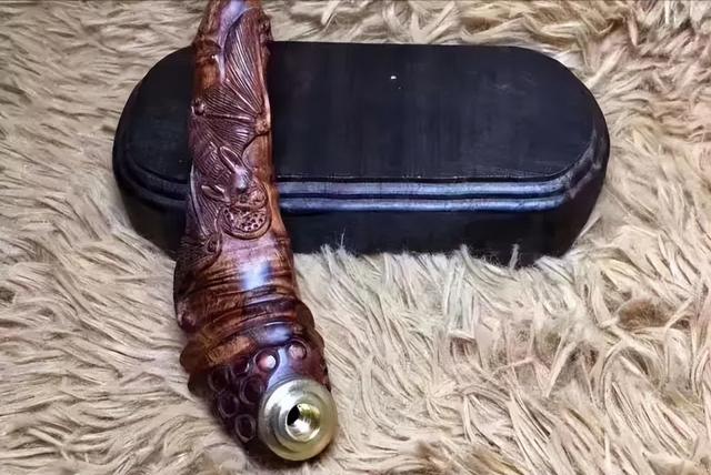 海南黄花梨|内行看门道,评判红木材质优劣的九大因素