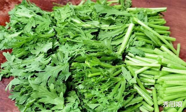 冬天,少吃萝卜白菜,多吃它,降肝火、清肠道、助睡眠,一身轻松