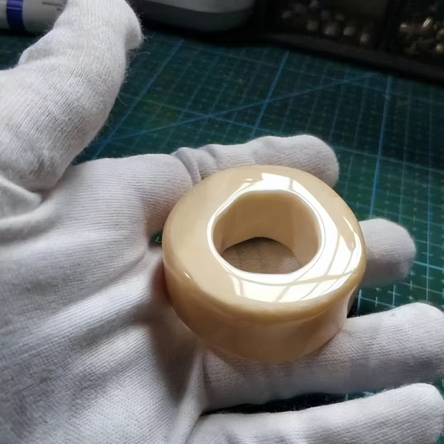 邮票|正规进口的文玩独角价格多少一克?