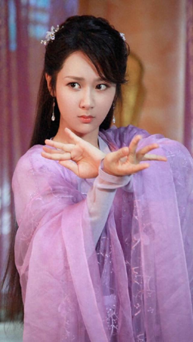 杨紫和鹿晗的故事告诉我们，世界上没有不透风的墙！