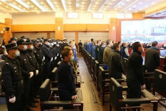 黑老大王伟(人称:王老砍、砍王),犯案40多起,祸害雅安十余年