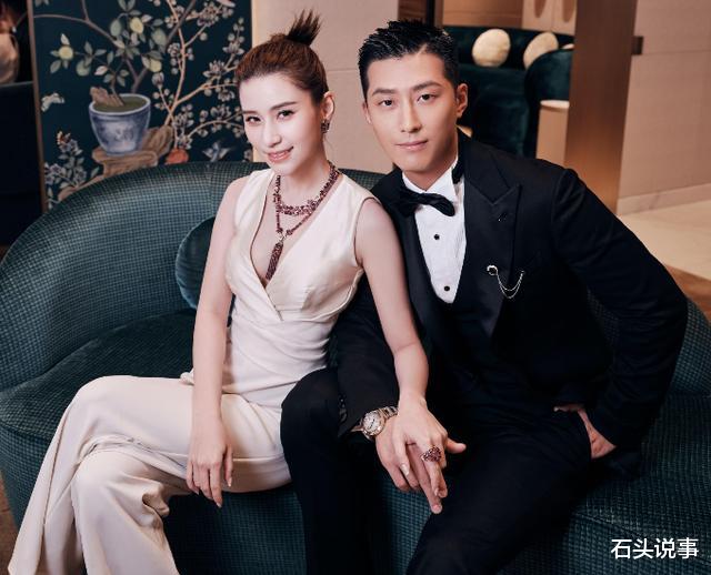 何超莲生子风波后现身机场,穿粉色套装素颜气色差,窦骁未陪同