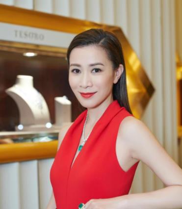 佘诗曼|佘诗曼在内地综艺被拍隐私，表示不会再拍，揭开了真人秀遮羞布