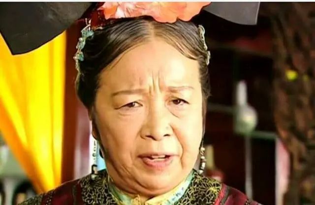 “容嬷嬷”年轻时竟是校花？本以为是开玩笑，看到照片后被惊艳了