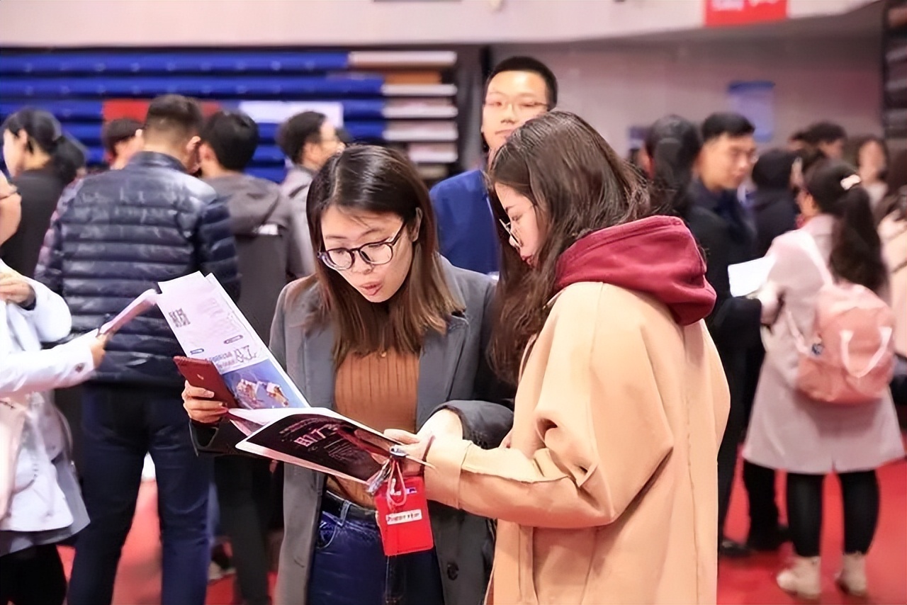 专升本|央企招聘有新标准,二本以下和专升本都不考虑,网友:早该如此