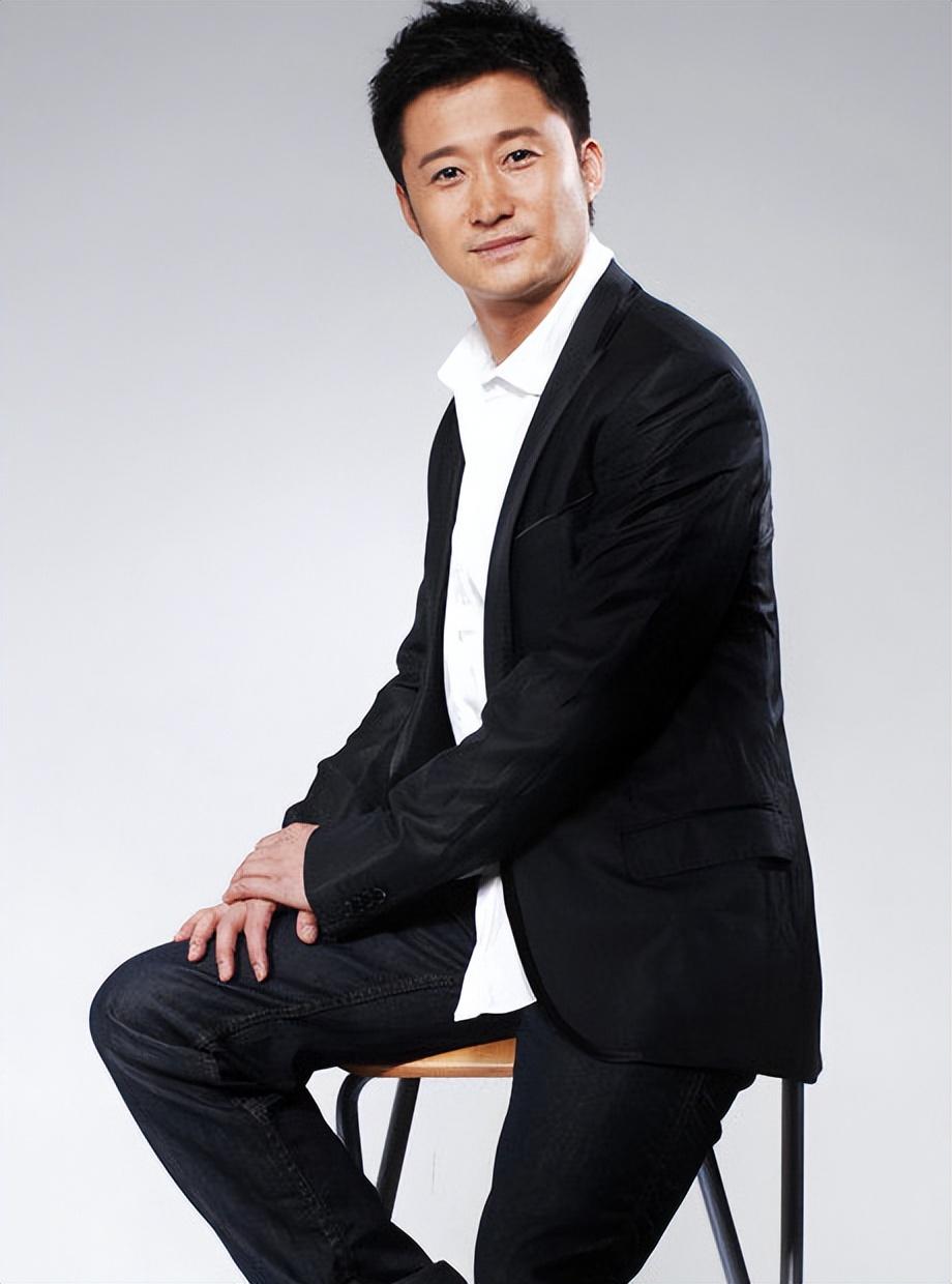 比伯|洪金宝谈《功守道》：没人是看马云面子去演，吴京马云差点翻脸