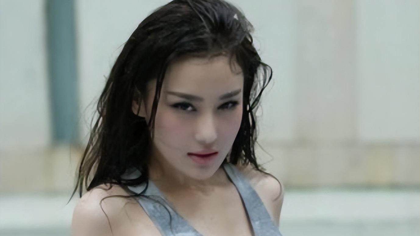 张馨予|张馨予：一手烂牌打出王炸，她的“清醒”值得我们深思