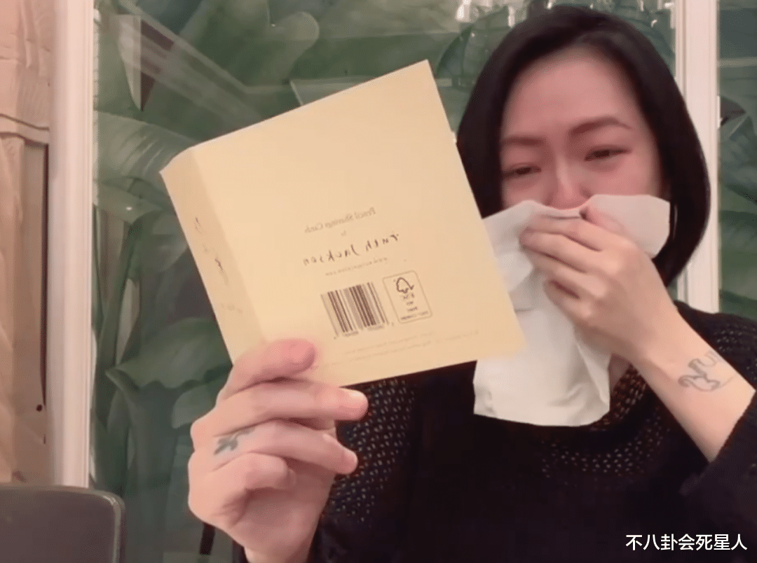 小S|小S二女儿身材火辣,15岁穿短裙秀美腿,被赞“翻版林志玲”