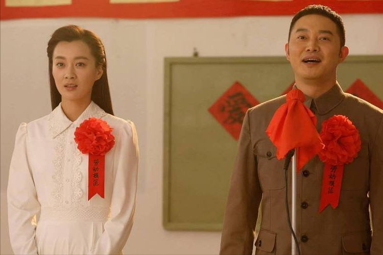 大度的女人她叫徐梵溪：没婚姻没孩子，男友花5亿娶李小冉无怨言