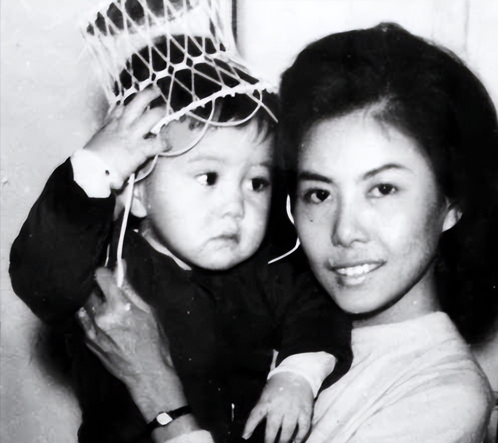 宋佳|戏子无义! “港独”劣迹艺人获香港金像奖影帝提名,引发网友不满