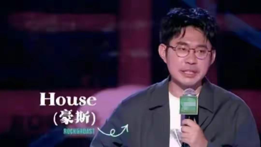 军人|脱口秀演员侮辱军人，胡锡进说交给市场处理，看看美国是怎么做的