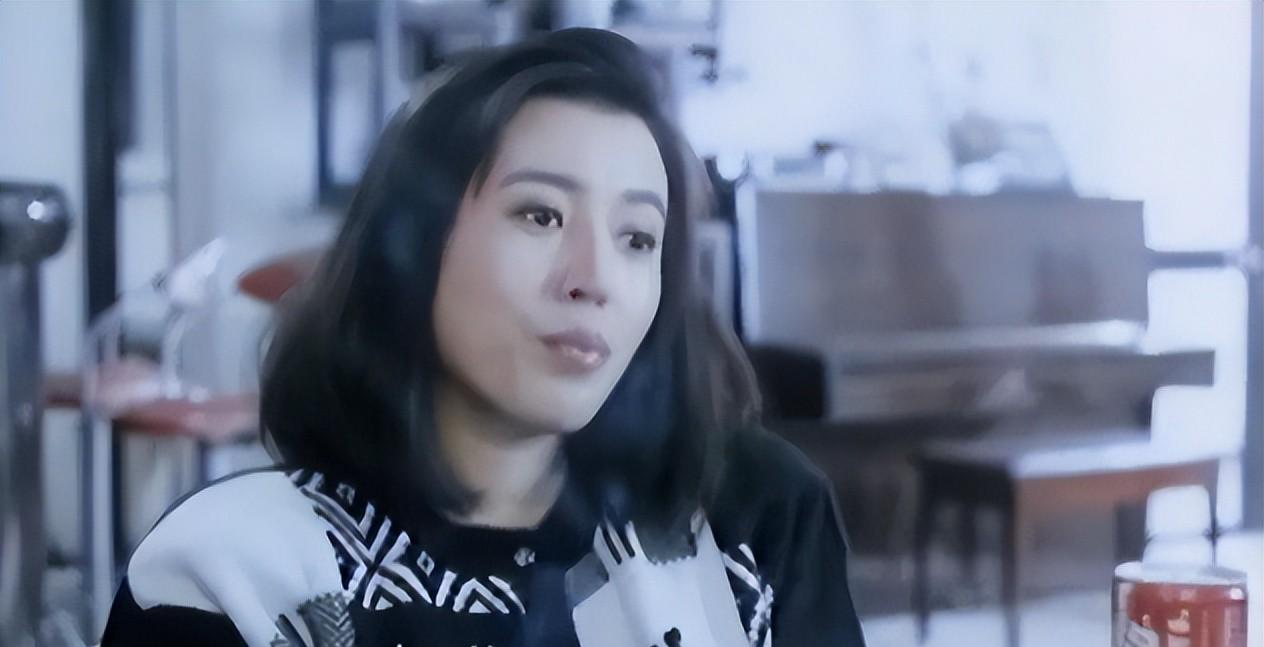 丁嘉丽|64岁丁嘉丽，一个内娱最“大胆”的女人