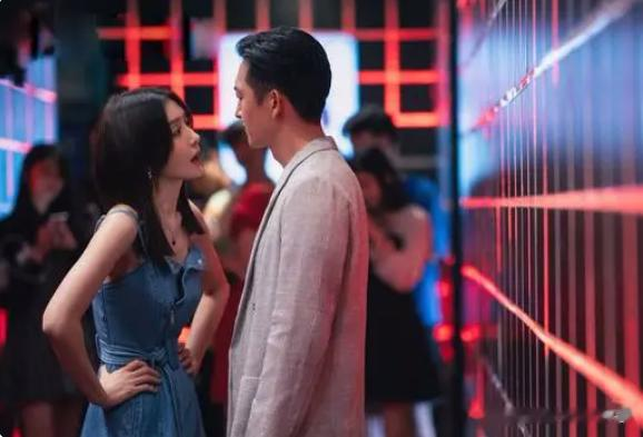 都是演精英,秦岚刘涛对比袁泉,自然脸“医美”脸,差距一目了然