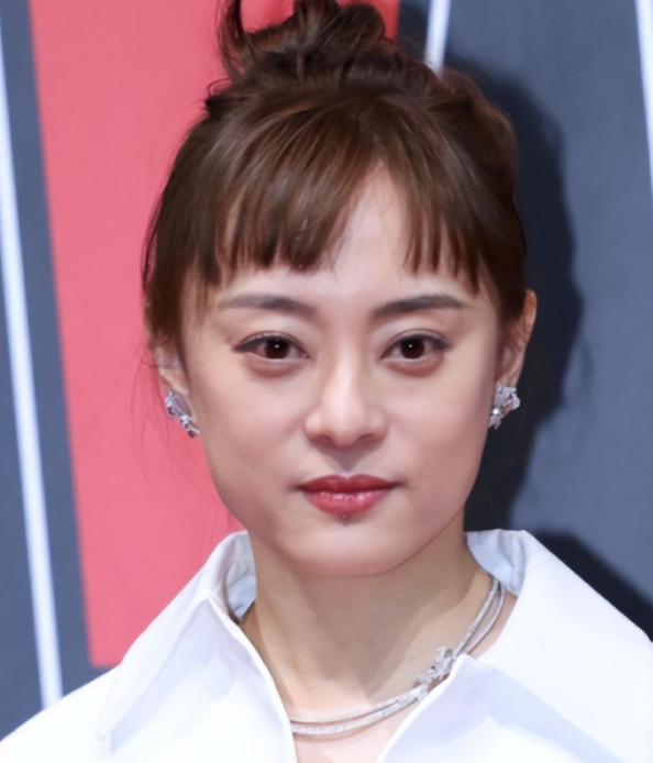 41岁孙俪和39岁朱珠亮相红毯:有人颜值昙花一现,有人越老越年轻