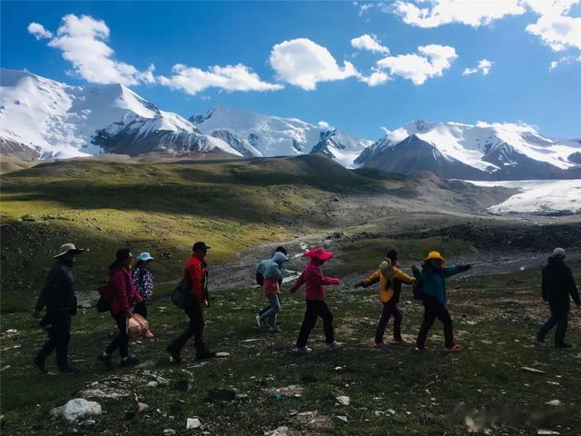 徒步|徒步阿尼玛卿冰川，4200米海拔，10岁的孩子也完成了