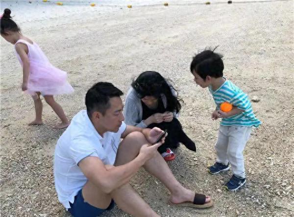 汪小菲自曝孩子被“扣押”！只能呆在台北，每周飞来看孩子有代价