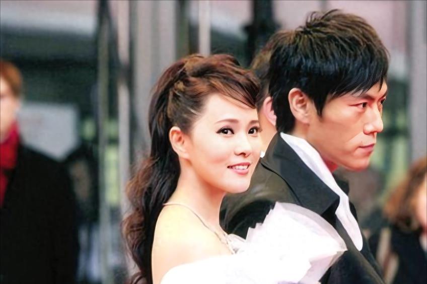 婚变再添实锤,伊能静忍无可忍说出了真相,秦昊该怎么办?