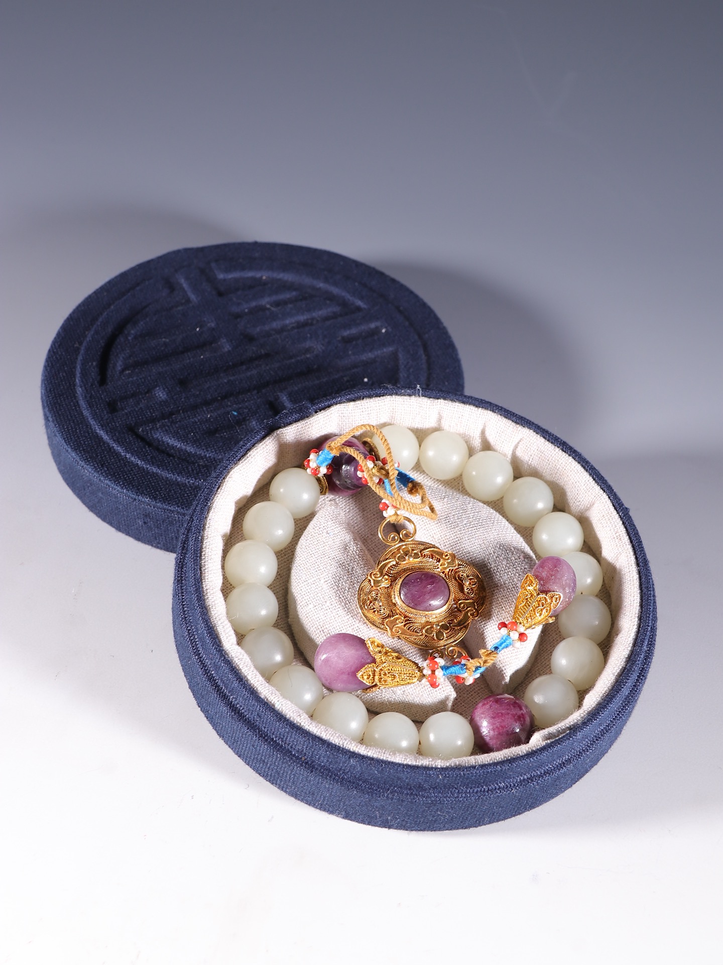 老物件|旧藏【和田玉带银鎏金 十八子 手持】