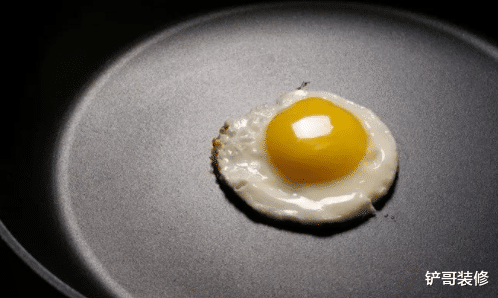 炒菜时,用铁锅好还是不粘锅好?换过2次,跟大家说说真心话