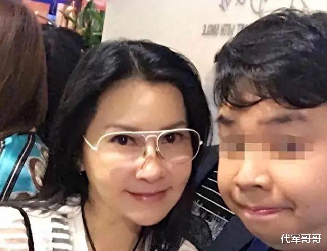 原来她已离世！欺骗所有人患癌2年，55岁床上“长睡不起”