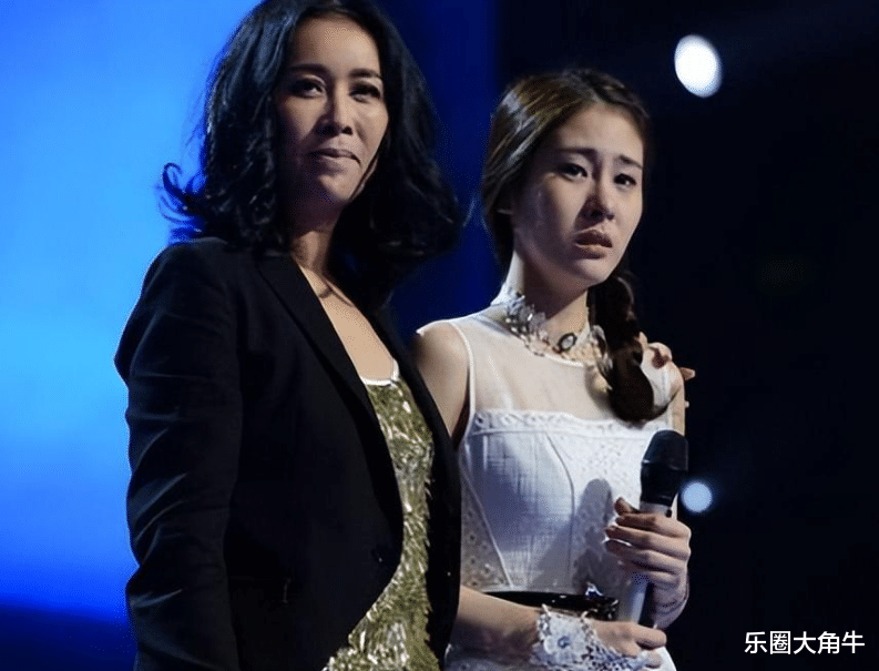 张碧晨,就这么被华晨宇渣了又渣,不知夜深人静时她是否后悔过?