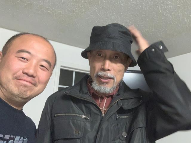 66岁孙海英称想回中国！美国和吕丽萍翻垃圾干活，身形佝偻很邋遢